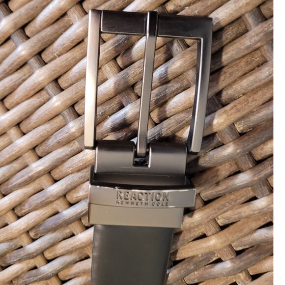 Kenneth Cole Reversible Belt XL Brown Black Chrome Buckle Classic Neutral 49" - Picture 6 of 9